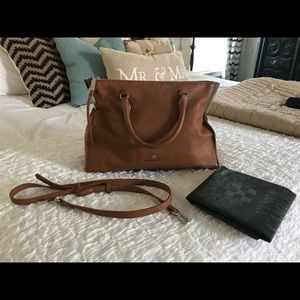 Vince Cavuto brown leather cross body or handle